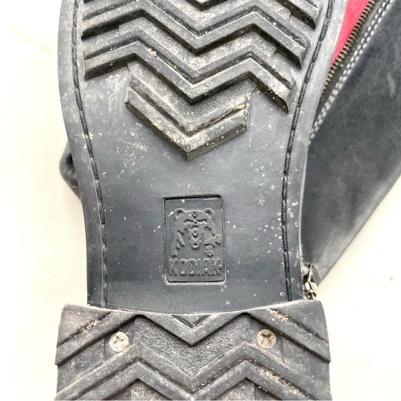 Kodiak Black Leather Boots - Picture 4 of 4